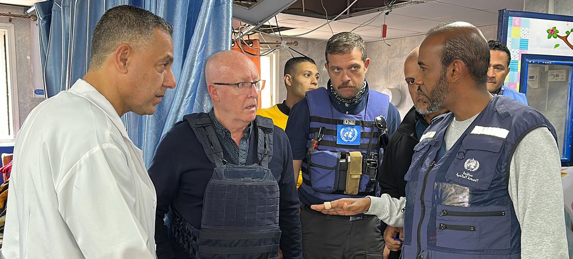 UN Humanitarian Coordinator Jamie McGoldrick (second left) visits the Kamal Adwan Hospital in the north of the Gaza Strip. UN Humanitarian Coordinator Jamie McGoldrick (second left) visits the Kamal Adwan Hospital in the north of the Gaza Strip.